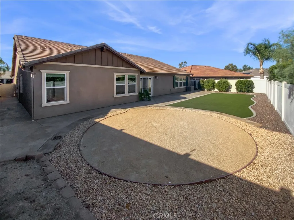 31846 Victoria Place, Menifee, California 92584 home-pic-9