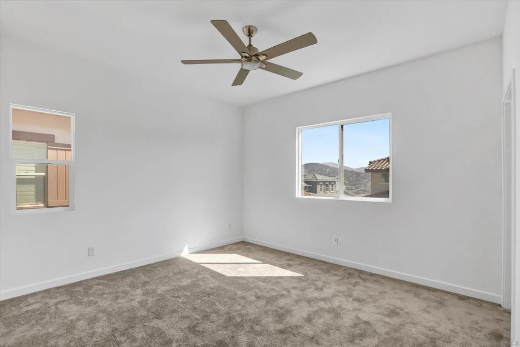 8540 Vista Azul Pl, Lemon Grove, California 91945 home-pic-27