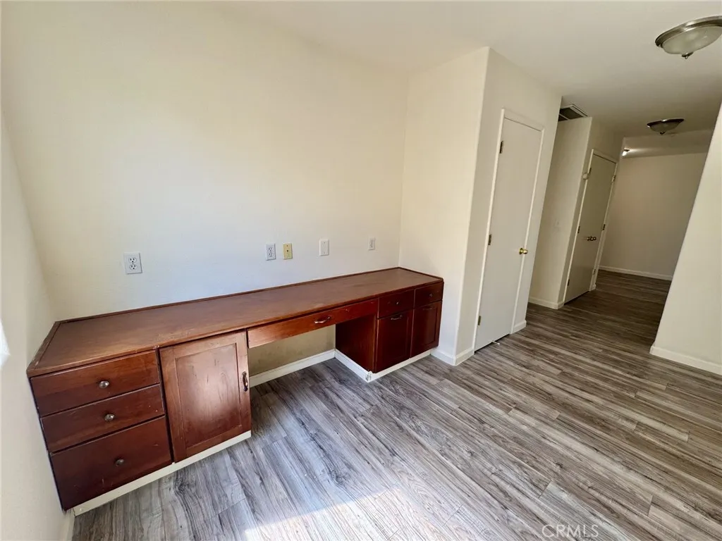 2387 N Hanover, Fresno, California 93722 home-pic-10