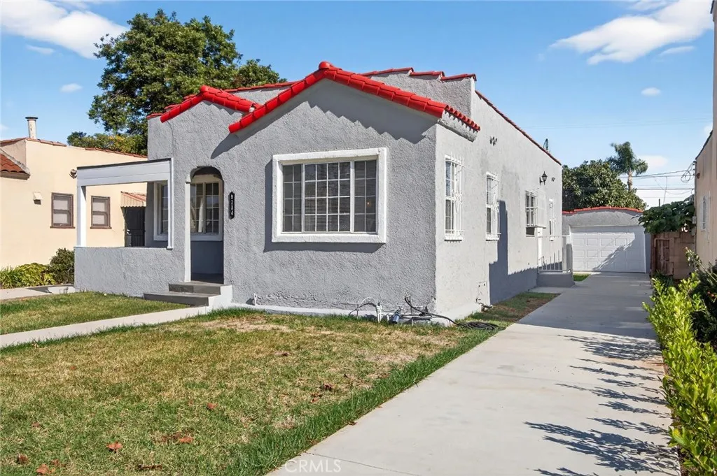 8734 Dalton, Los Angeles, California 90047 home-pic-20