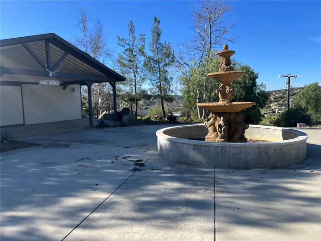 37220 Quarter Valley Road, Temecula, California 92592 home-pic-12