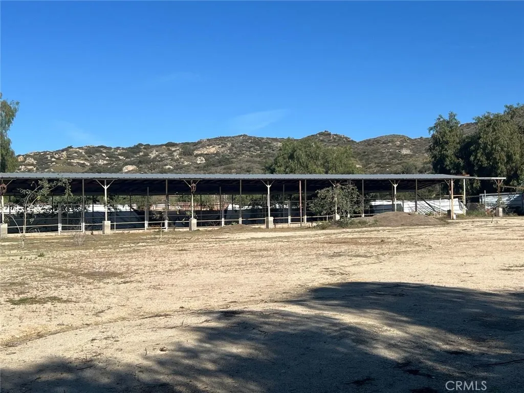 37220 Quarter Valley Road, Temecula, California 92592 home-pic-17