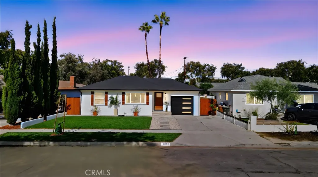 2521 W Ash, Fullerton, California 92833 home-pic-0