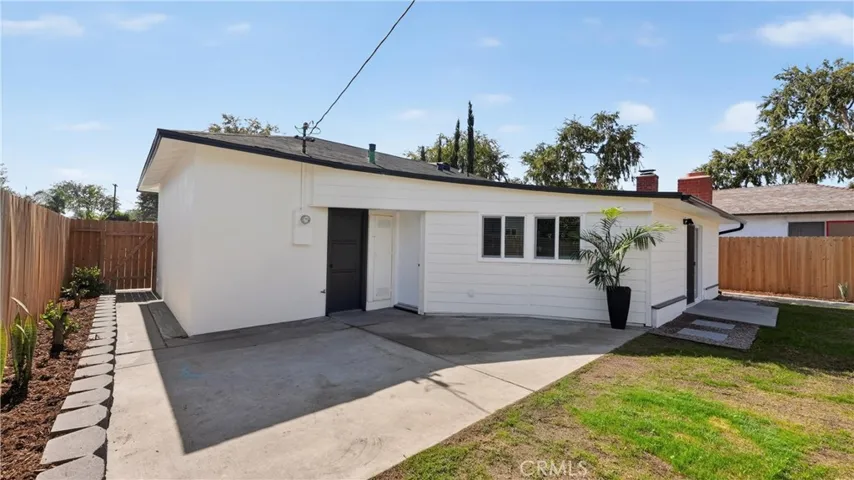 2521 W Ash, Fullerton, California 92833