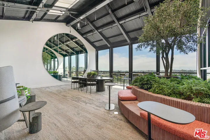 10700 Tabor Street 408, Los Angeles, California 90034