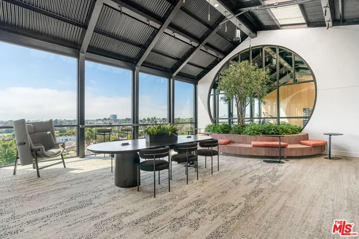 10700 Tabor Street 408, Los Angeles, California 90034