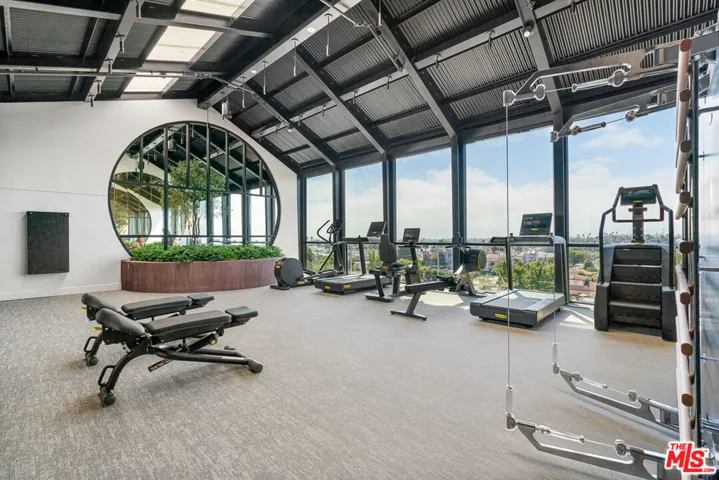 10700 Tabor Street 408, Los Angeles, California 90034