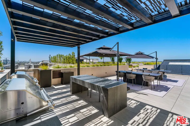 10700 Tabor Street 408, Los Angeles, California 90034