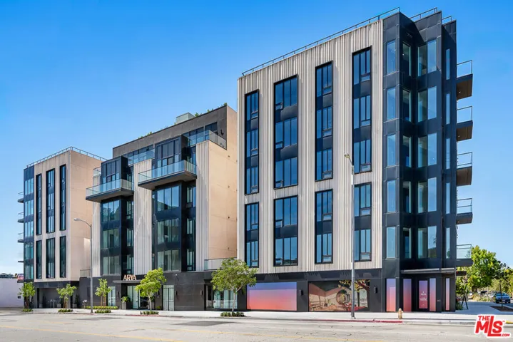 10700 Tabor Street 408, Los Angeles, California 90034