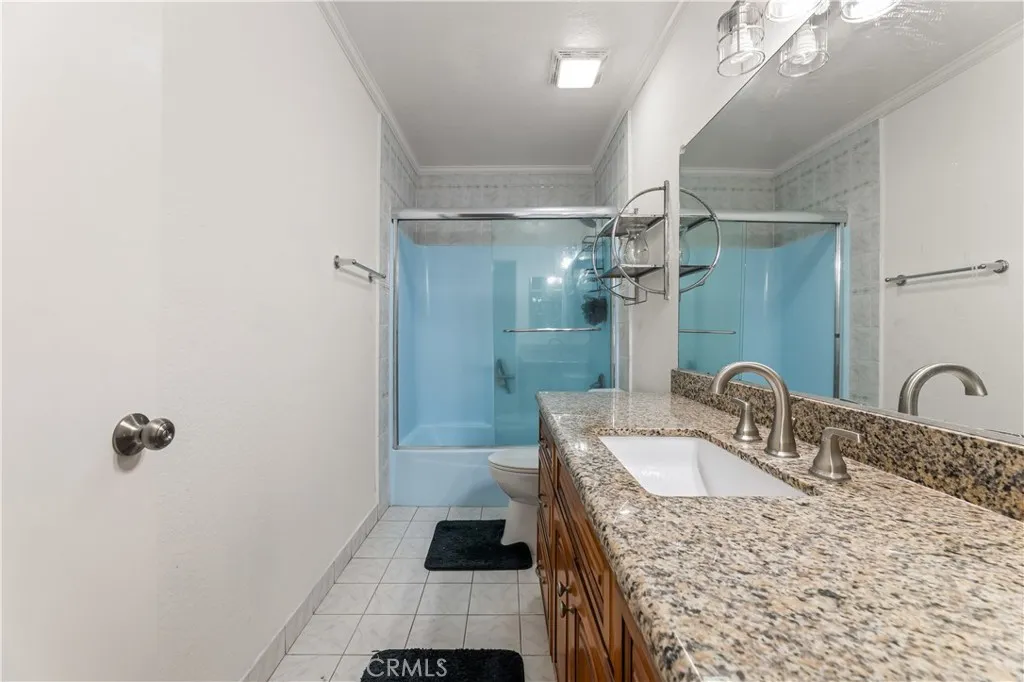 535 E Lincoln, Carson, California 90745 home-pic-19