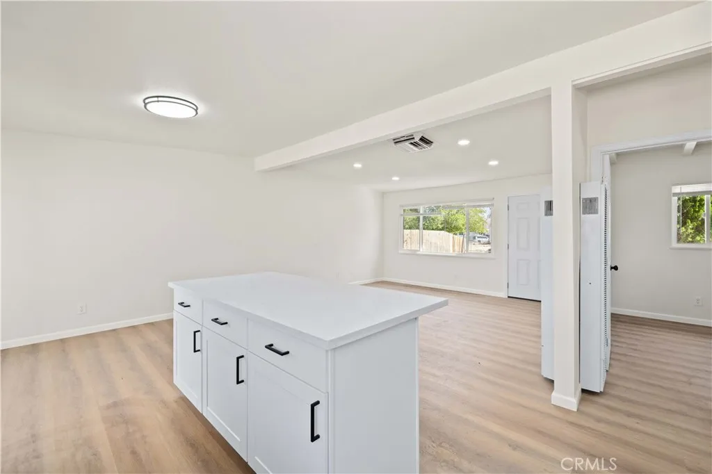 37857 Melton, Palmdale, California 93550 home-pic-6