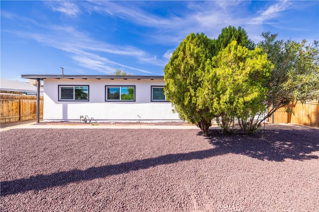 37857 Melton, Palmdale, California 93550 home-pic-0