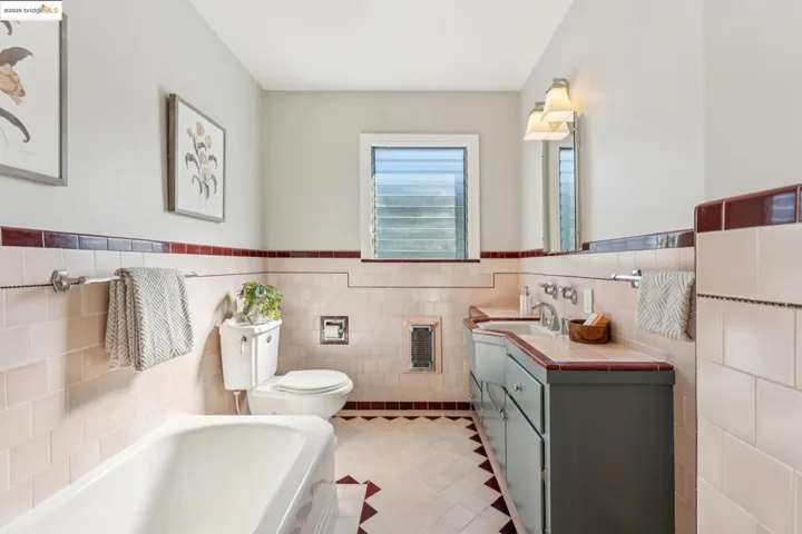 115 Behrens St, El Cerrito, California 94530