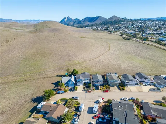 590 Downing Street, Morro Bay, California 93442
