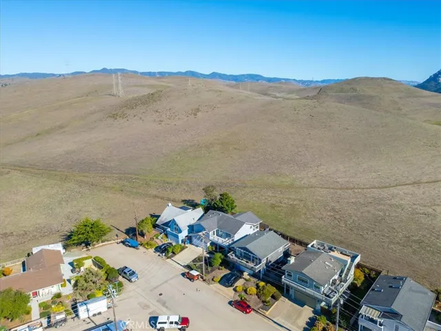 590 Downing Street, Morro Bay, California 93442