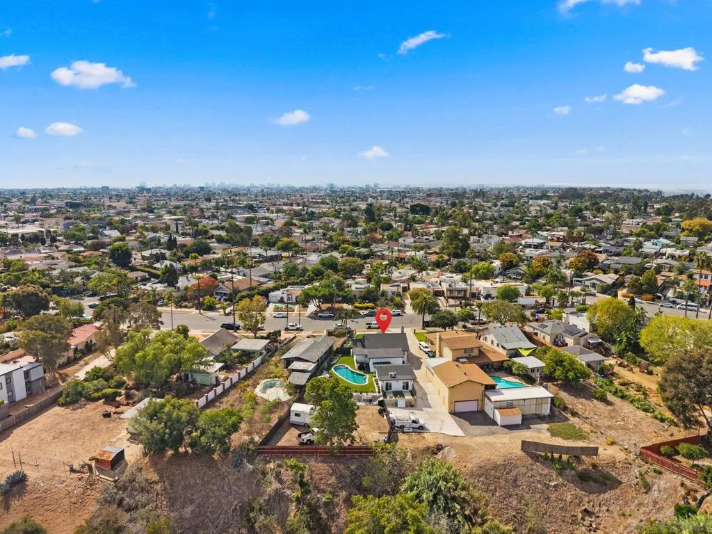 4961 E Mountain View Dr, San Diego, California 92116 home-pic-15