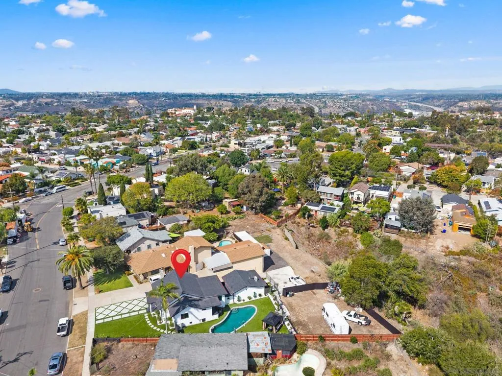 4961 E Mountain View Dr, San Diego, California 92116 home-pic-30