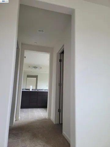 Separates 2 closet spaces