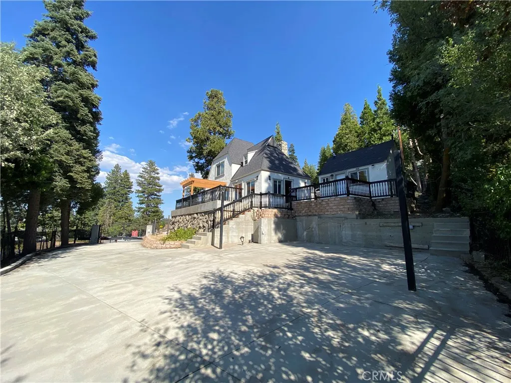 27981 Lakes Edge Road, Lake Arrowhead, California 92352 home-pic-6