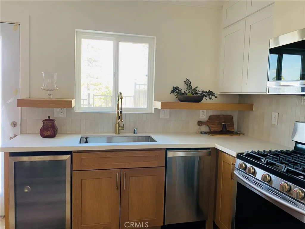27981 Lakes Edge Road, Lake Arrowhead, California 92352 home-pic-27