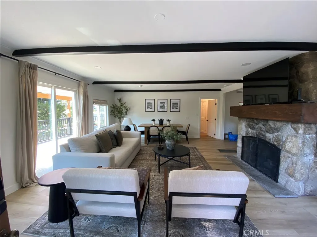 27981 Lakes Edge Road, Lake Arrowhead, California 92352 home-pic-13