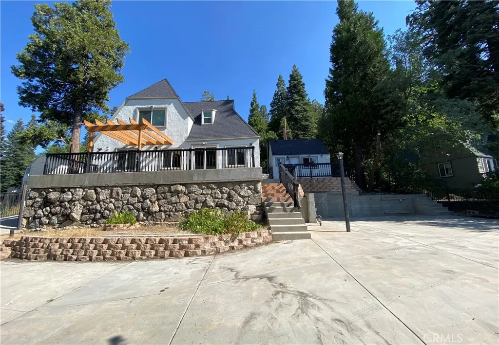 27981 Lakes Edge Road, Lake Arrowhead, California 92352 home-pic-5