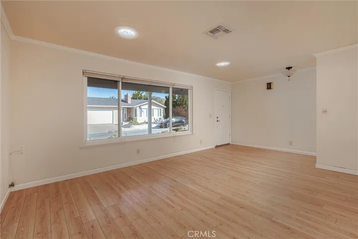 Front sitting room.