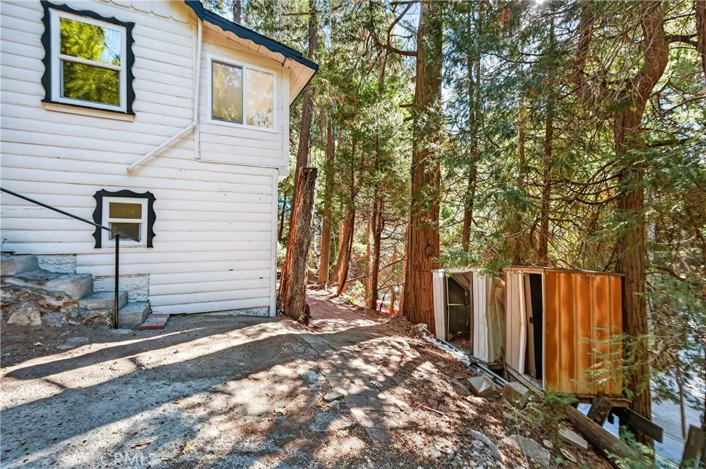 23740 Skyland, Crestline, California 92325 home-pic-28