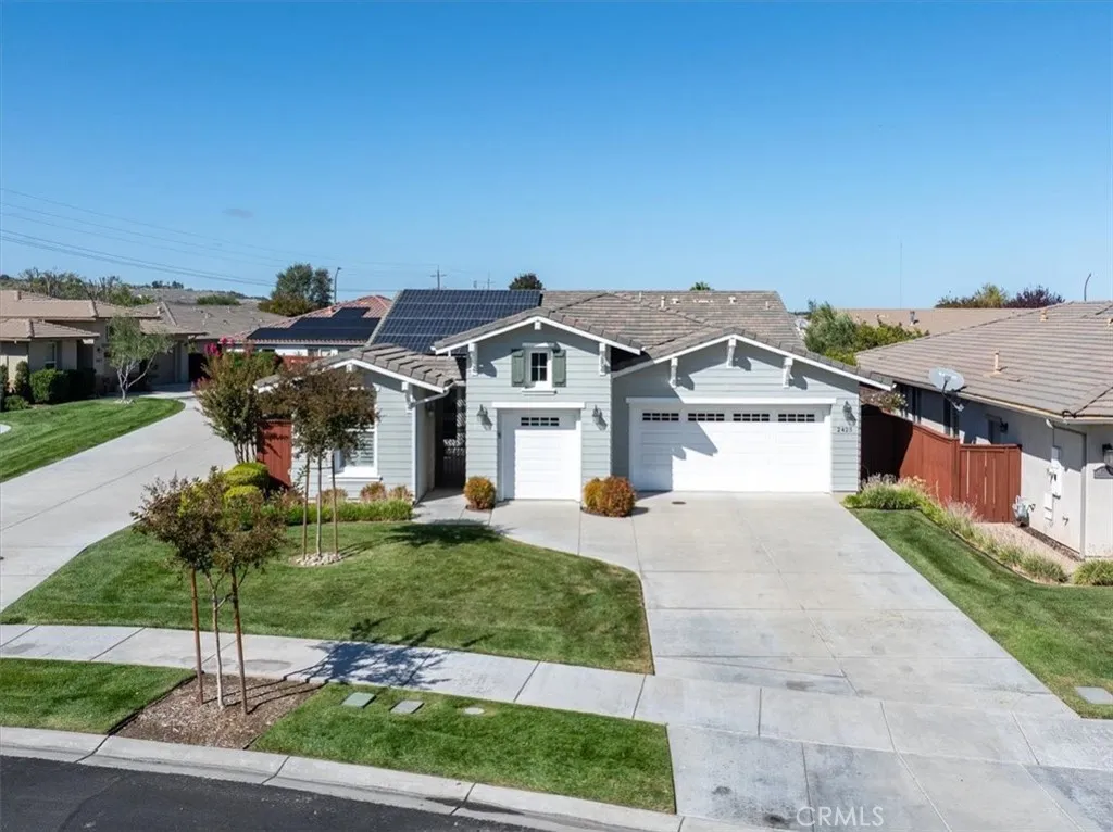 2425 Traditions Loop, Paso Robles, California 93446 home-pic-1