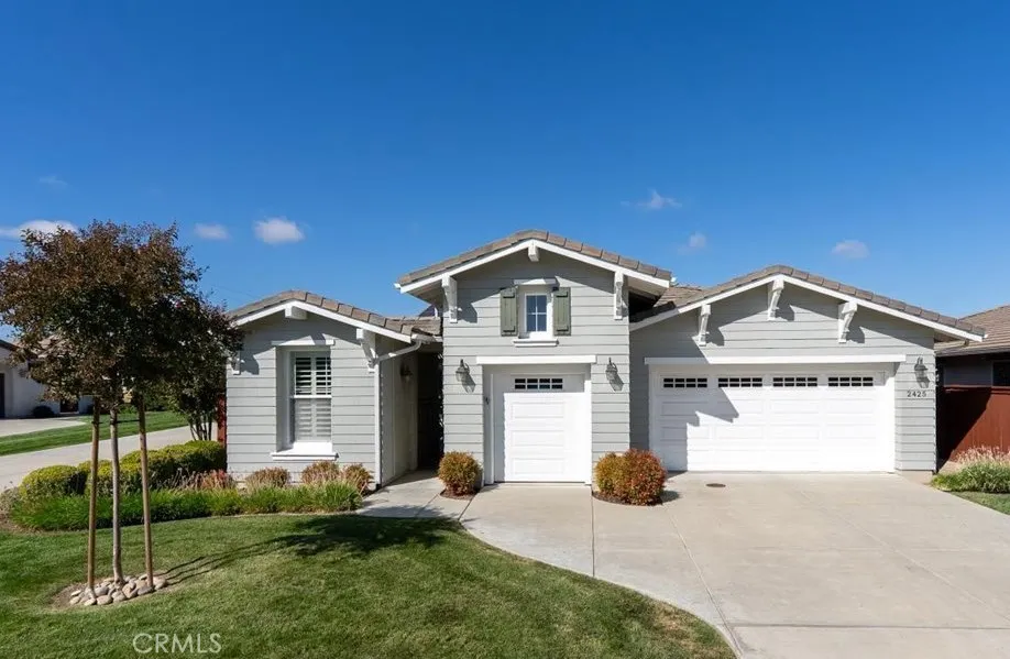 2425 Traditions Loop, Paso Robles, California 93446 home-pic-2