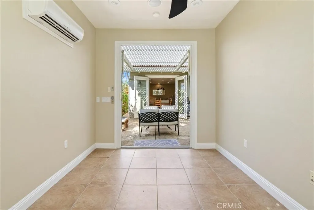 2425 Traditions Loop, Paso Robles, California 93446 home-pic-28