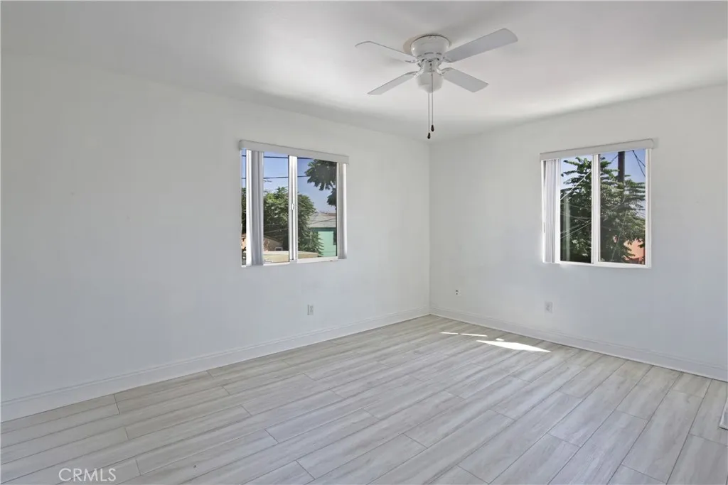 8718 Menlo Ave, Los Angeles, California 90044 home-pic-33