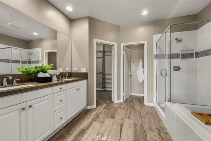En suite bathroom