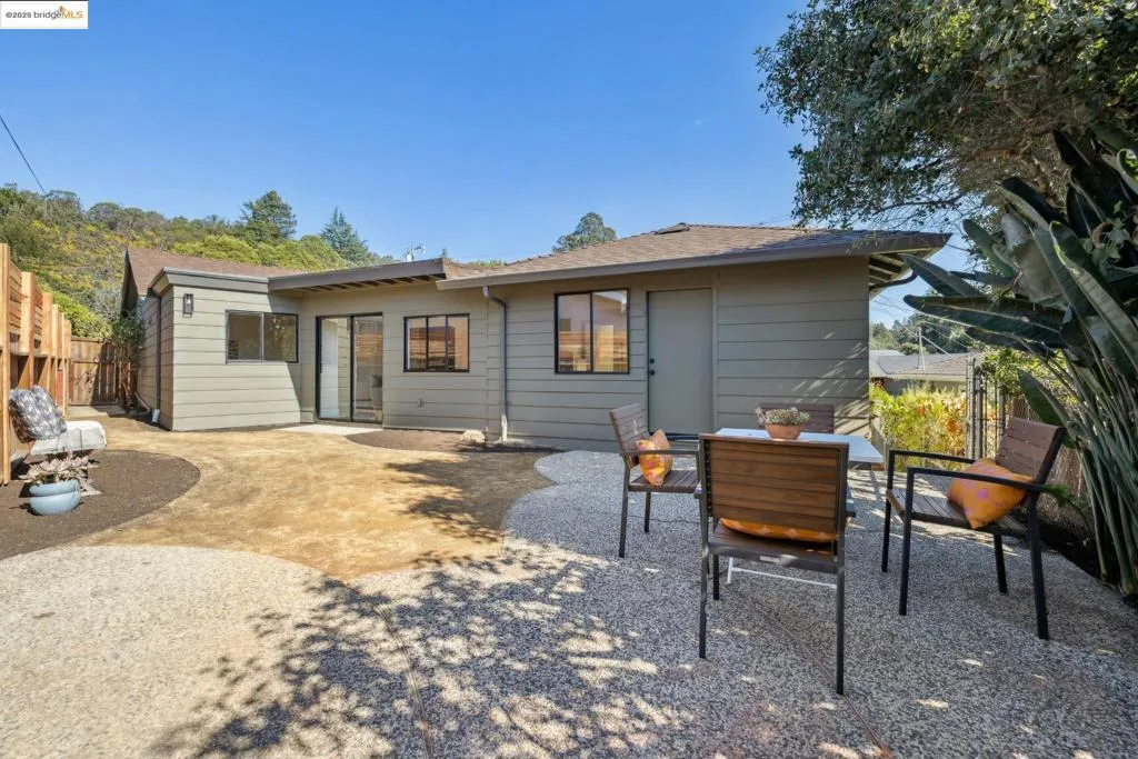 180 Maiden Lane, Oakland, California 94062 home-pic-50