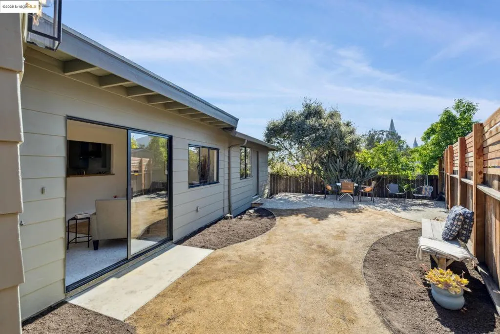 180 Maiden Lane, Oakland, California 94062 home-pic-44
