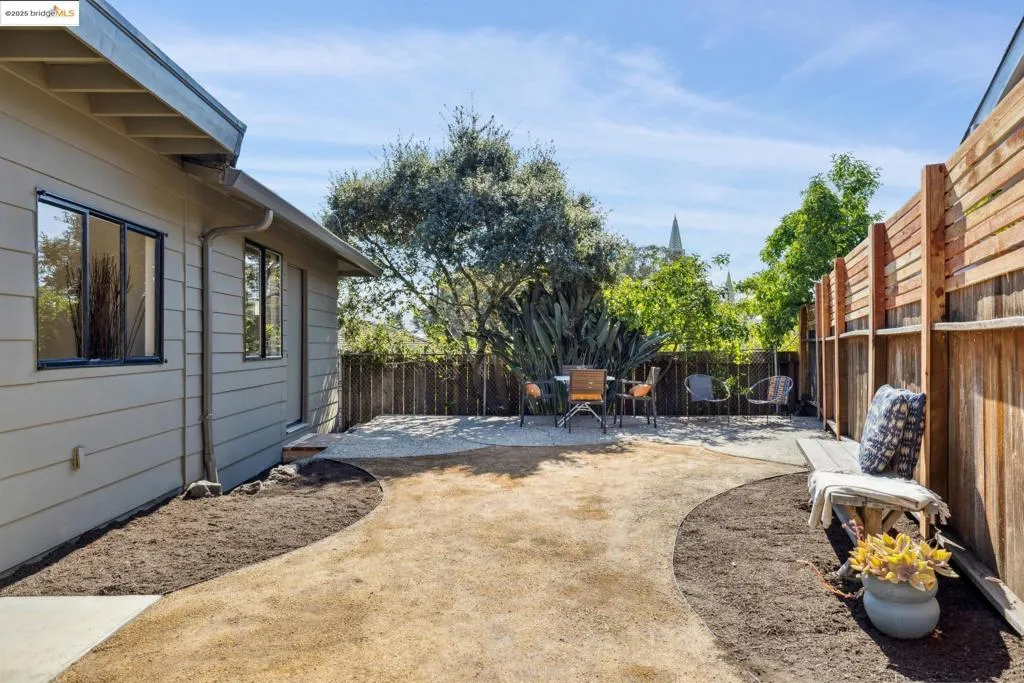 180 Maiden Lane, Oakland, California 94062 home-pic-46