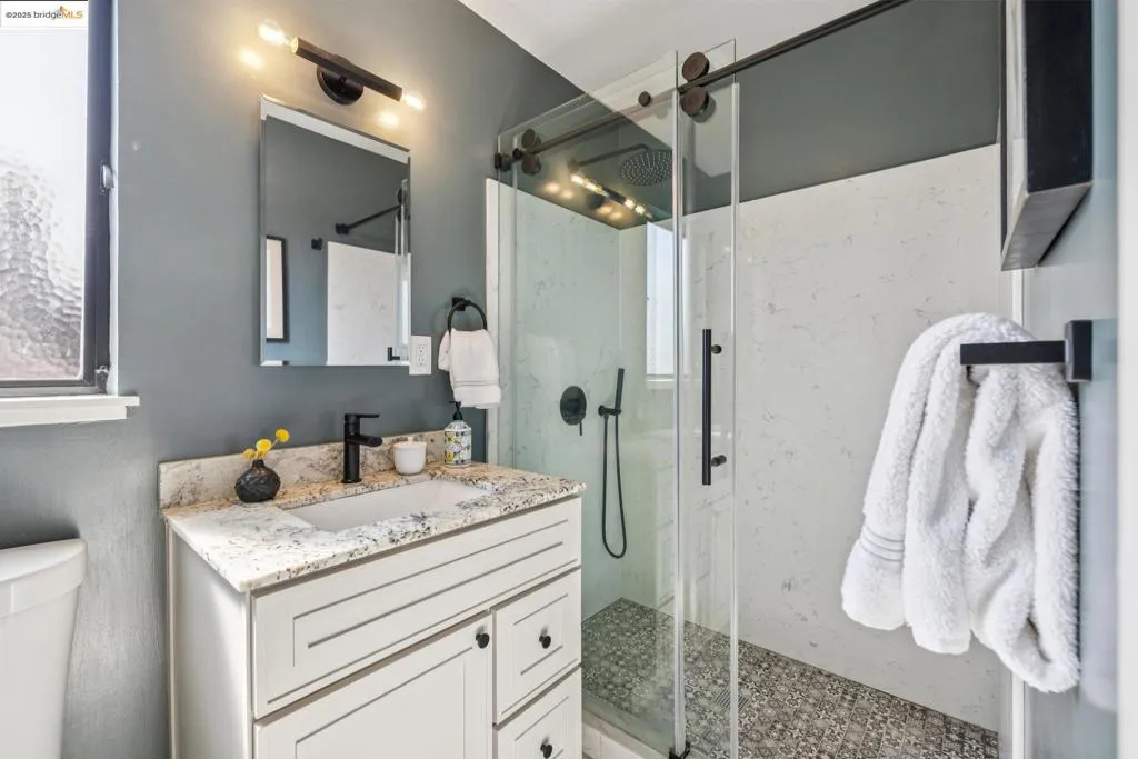 180 Maiden Lane, Oakland, California 94062 home-pic-38