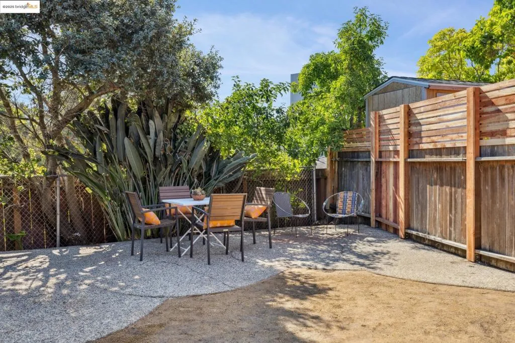 180 Maiden Lane, Oakland, California 94062 home-pic-48