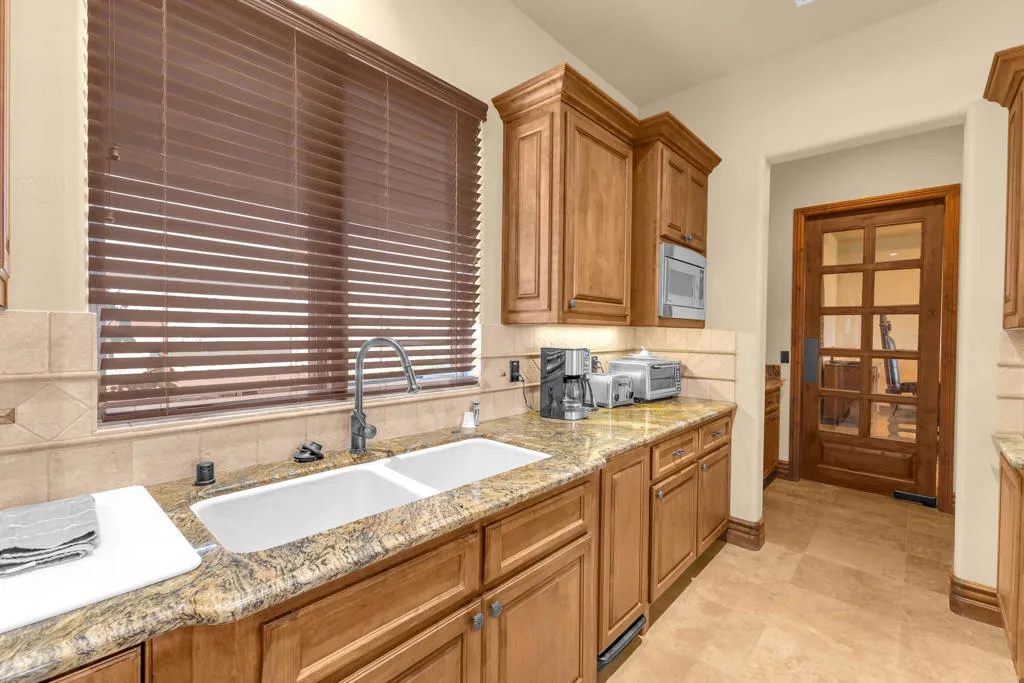 39345 San Ignacio Road, Hemet, California 92544 home-pic-5