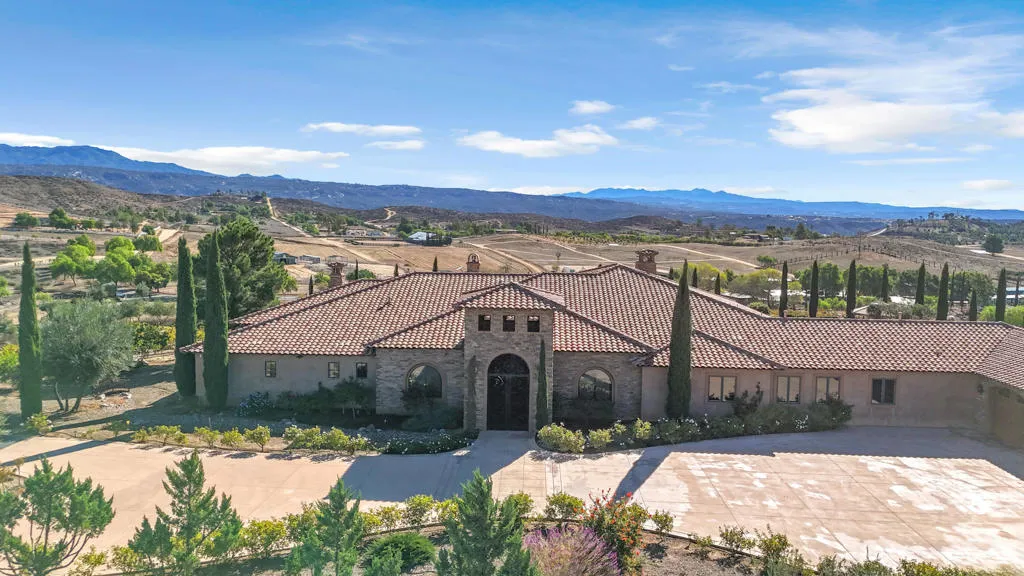39345 San Ignacio Road, Hemet, California 92544 home-pic-68
