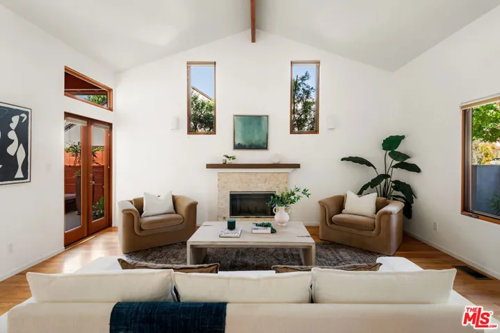 2249 Kelton Avenue, Los Angeles, California 90064