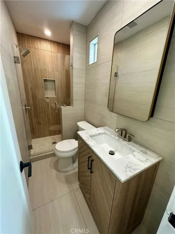 933 1/2 Bayview Drive, Hermosa Beach, California 90254