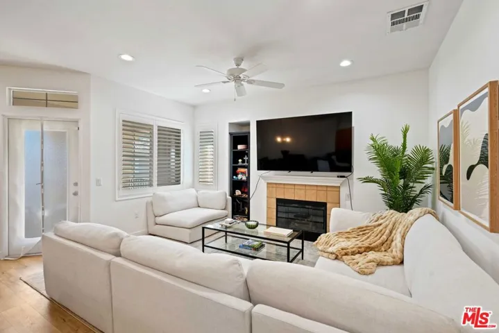 17969 Lost Canyon Road 75, Canyon Country, California 91387