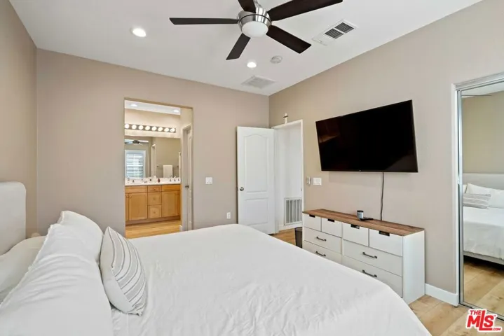 17969 Lost Canyon Road 75, Canyon Country, California 91387