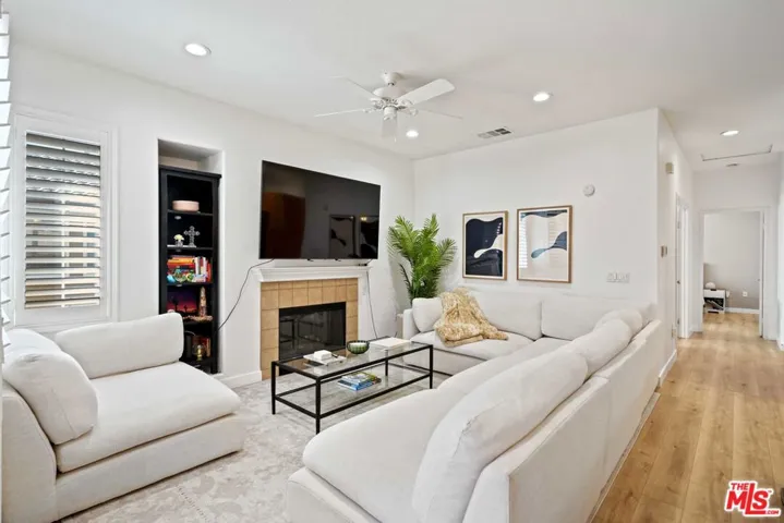 17969 Lost Canyon Road 75, Canyon Country, California 91387