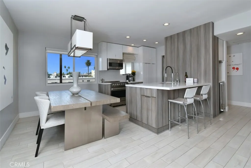 15343 Moorpark Street 15, Sherman Oaks, California 91423 home-pic-14