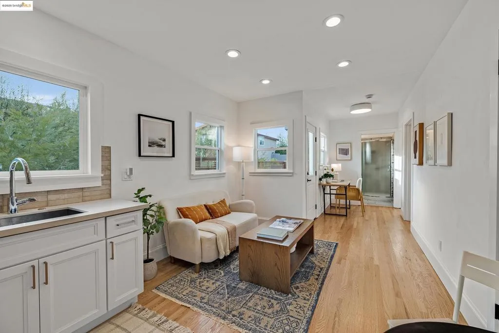 1515 Derby Street, Berkeley, California 94703 home-pic-12