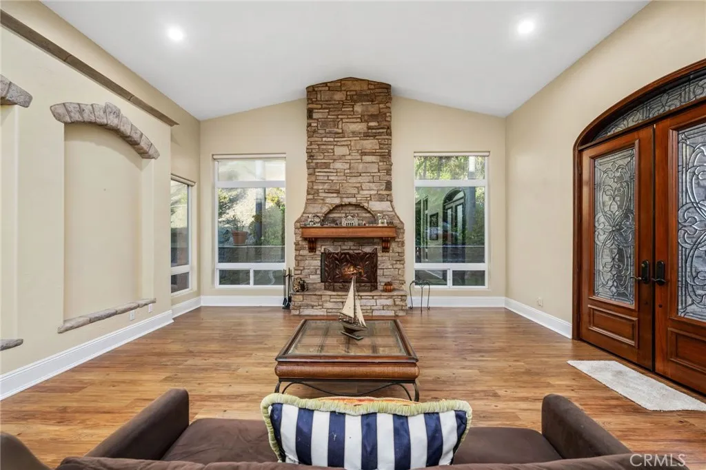 44915 Palladian Court, Temecula, California 92590 home-pic-27