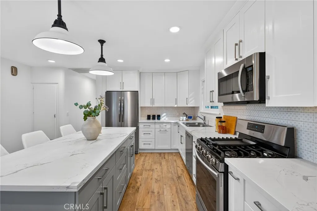 7572 -7582 Mcgroarty Terrace, Los Angeles, California 91042 home-pic-33