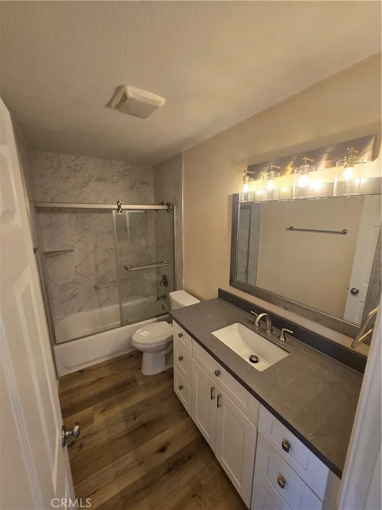 22 Exeter 23, Irvine, California 92612 home-pic-24